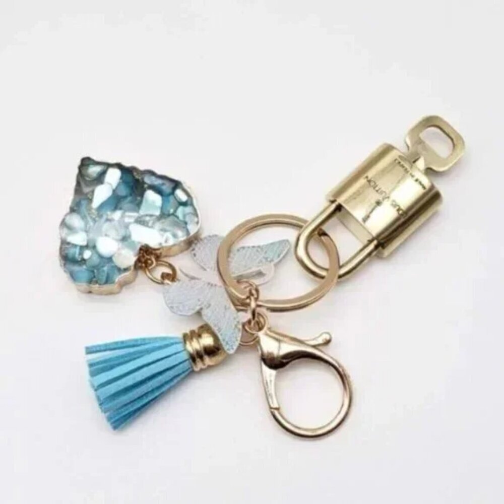 Authentic Louis Vuitton Padlock & Key Gold ✨Unbranded Heart Bag Charm Keychain - Picture 2 of 6